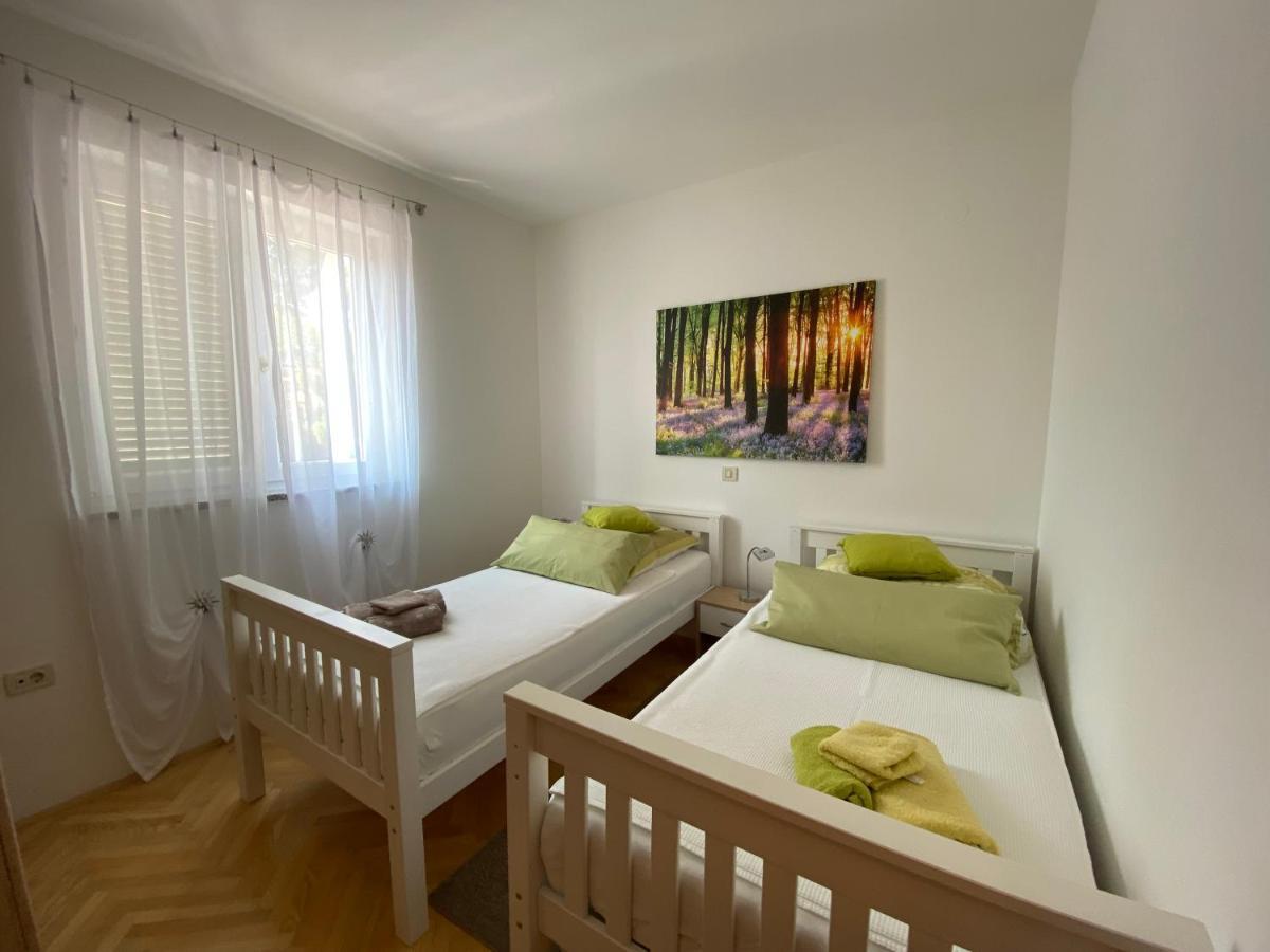Apartamento Molnar Premantura Exterior foto